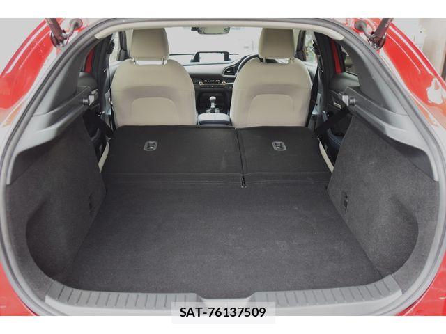 Mazda CX-30 2020-03 7783976-17
