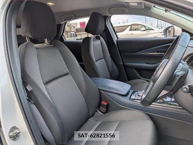 Mazda CX-30 2021-01 7875972-8