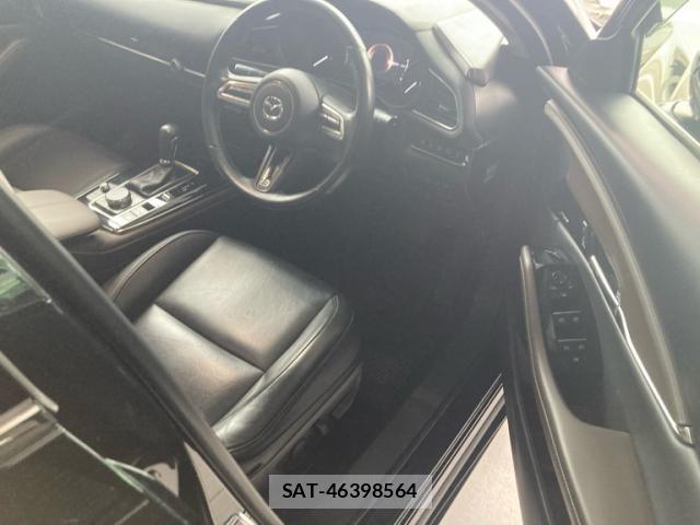 Mazda CX-30 2021-09 7902472-10