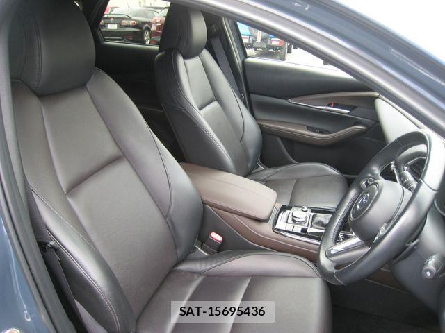 Mazda CX-30 2020-02 7961095-17