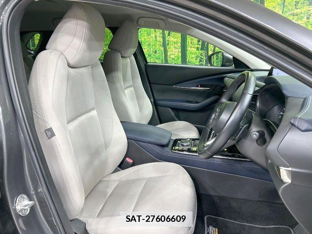 Mazda CX-30 2021-06 7978927-7