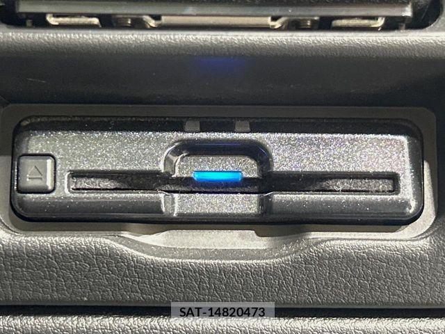 Mazda CX-30 2021-09 8035128-5