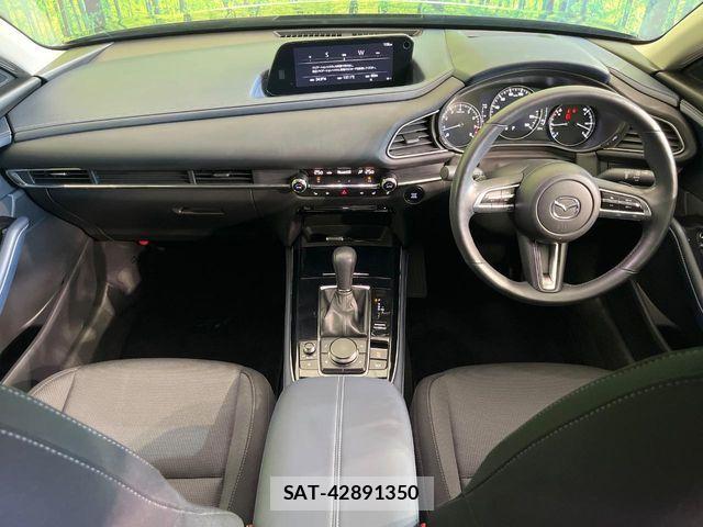 Mazda CX-30 2020-02 8098725-1