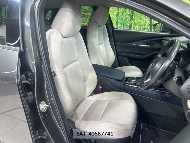 Mazda CX-30 2021-09 8098723-9