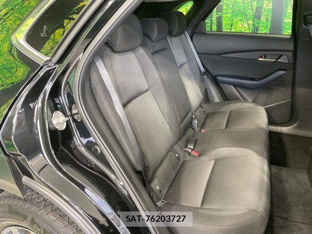 Mazda CX-30 2020-02 8129588-8