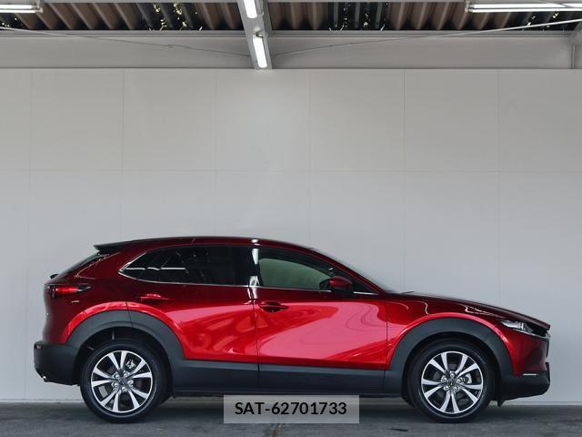 Mazda CX-30 2020-07 8129584-11