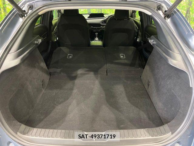 Mazda CX-30 2020-01 8129586-10