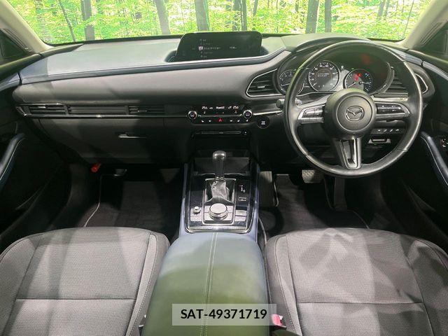 Mazda CX-30 2020-01 8129586-1