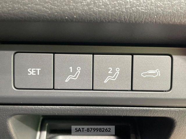 Mazda CX-30 2022-01 8129579-6