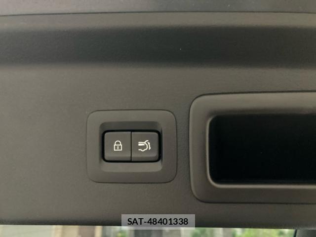 Mazda CX-30 2020-10 8145647-13