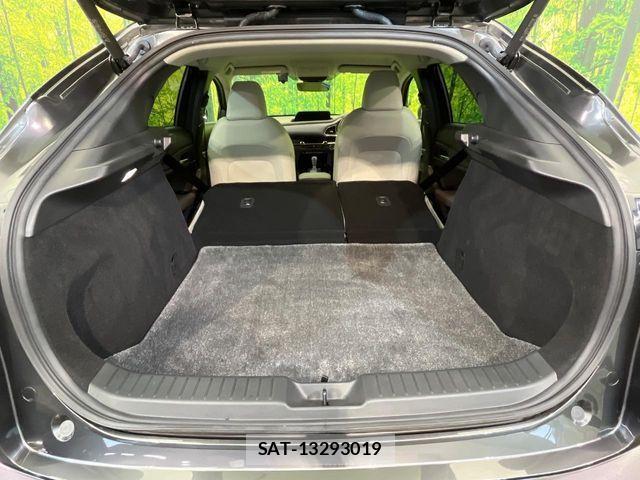 Mazda CX-30 2023-06 8145645-11