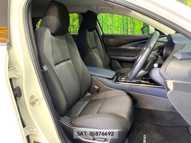 Mazda CX-30 2021-02 8158241-9
