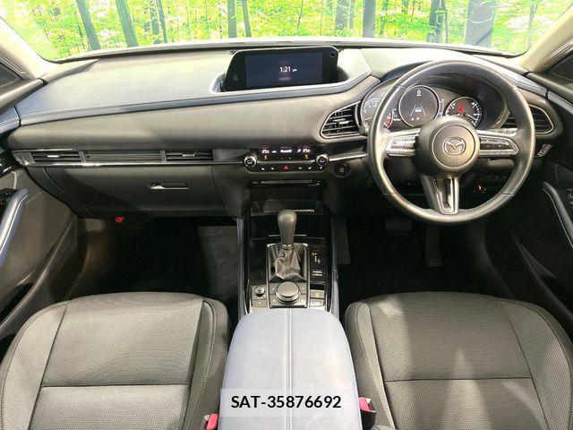 Mazda CX-30 2021-02 8158241-1