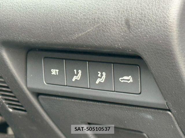 Mazda CX-30 2019-10 8207127-6