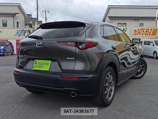 Mazda CX-30 2020-11 8207119-1
