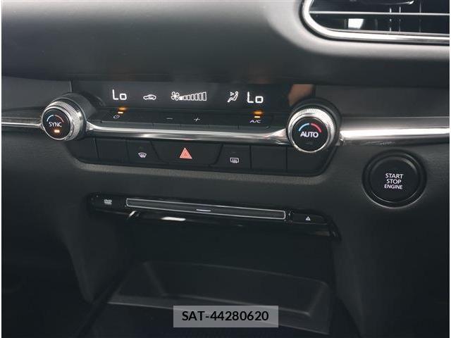 Mazda CX-30 2021-07 8207120-10