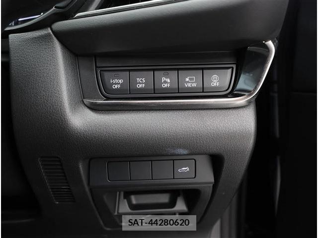Mazda CX-30 2021-07 8207120-11