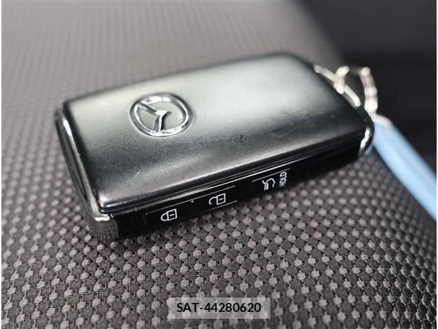 Mazda CX-30 2021-07 8207120-18