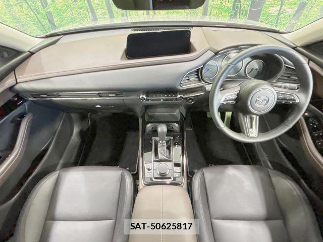 Mazda CX-30 2024-12 8207115-1