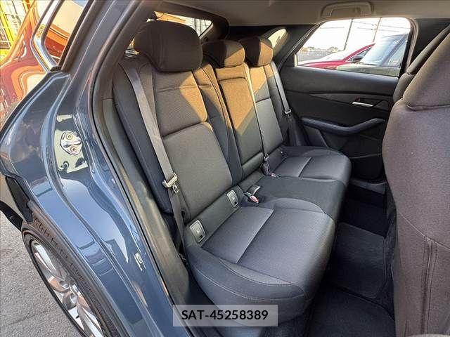 Mazda CX-30 2020-04 8207123-19