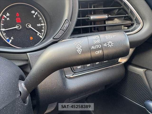 Mazda CX-30 2020-04 8207123-25