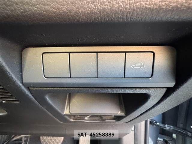 Mazda CX-30 2020-04 8207123-26