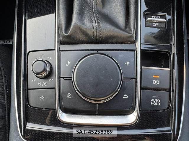 Mazda CX-30 2020-04 8207123-29