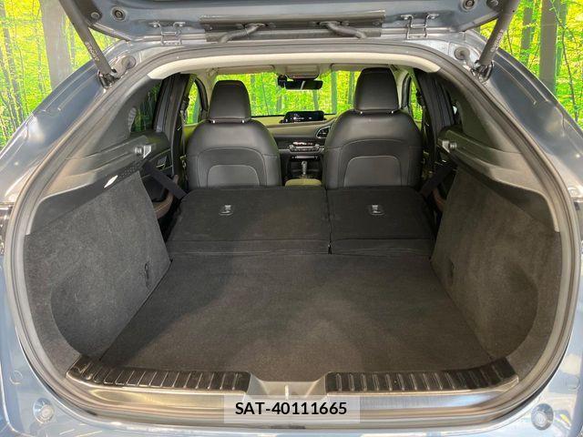 Mazda CX-30 2020-03 8207122-9