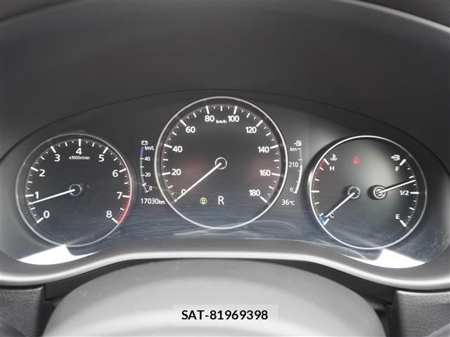 Mazda CX-30 2023-05 8207113-11