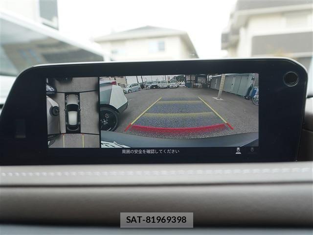 Mazda CX-30 2023-05 8207113-13