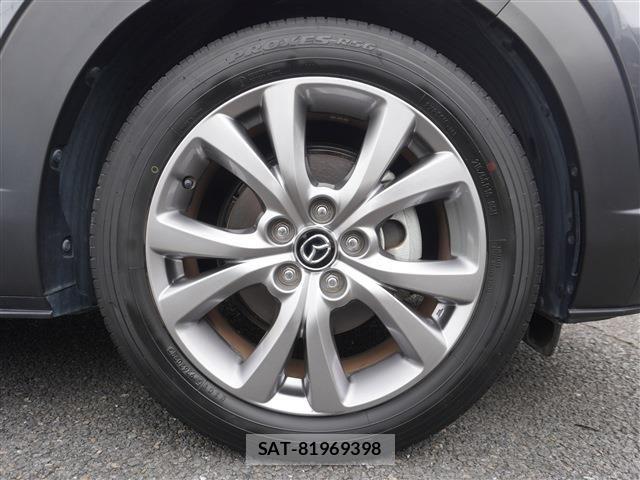 Mazda CX-30 2023-05 8207113-7