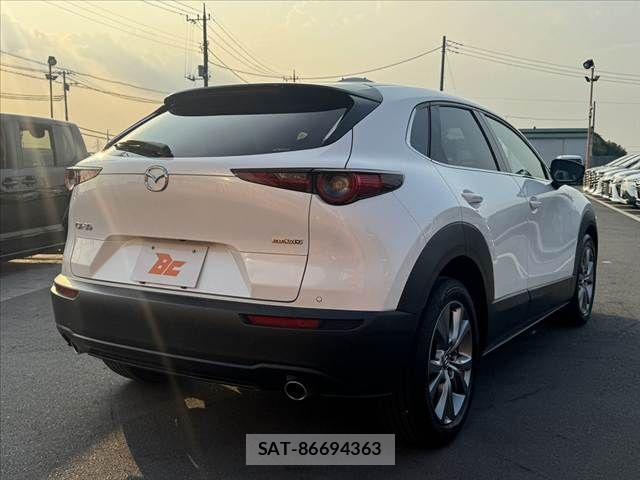 Mazda CX-30 2022-07 8207114-14