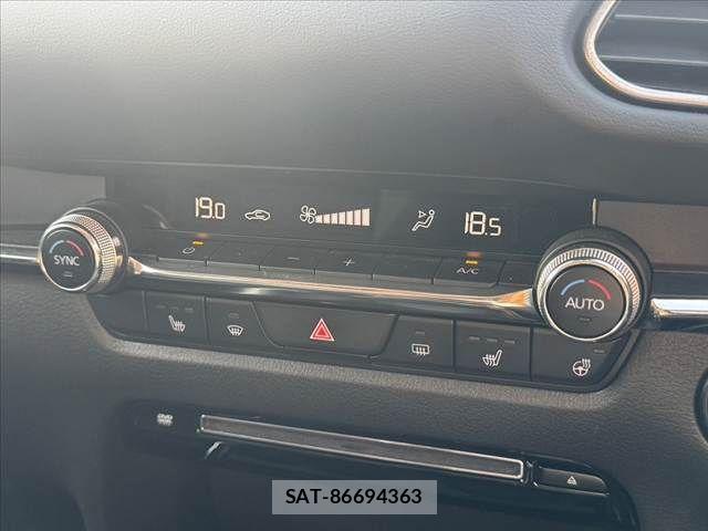 Mazda CX-30 2022-07 8207114-3