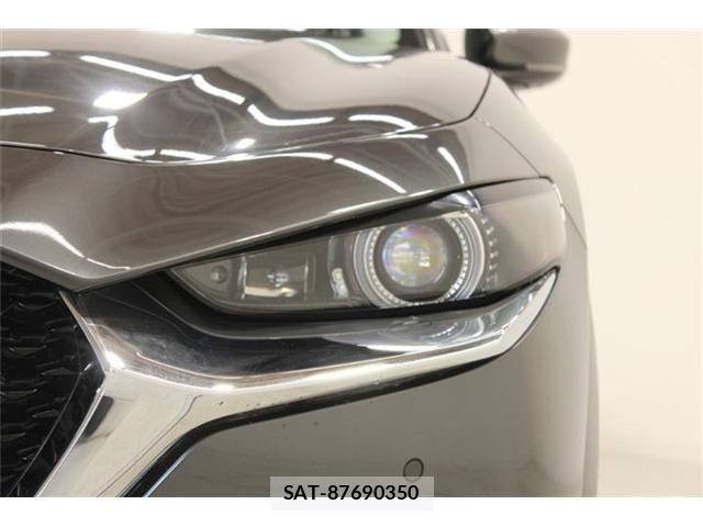 Mazda CX-30 2019-01 8207118-15