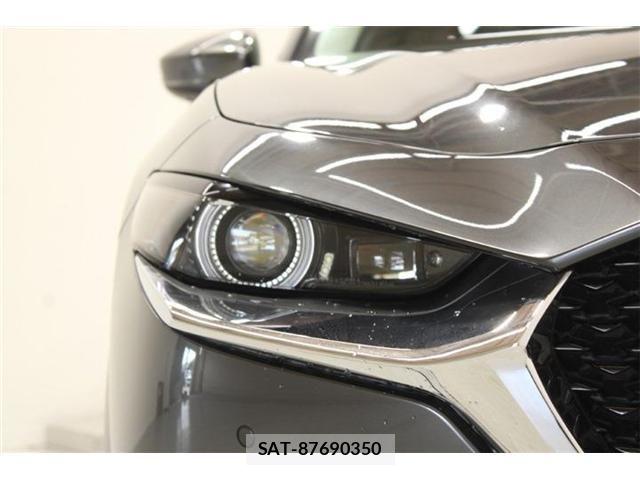 Mazda CX-30 2019-01 8207118-17