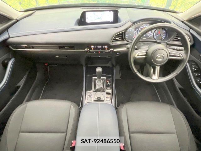 Mazda CX-30 2022-02 8207117-1