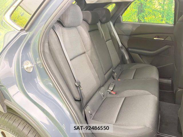 Mazda CX-30 2022-02 8207117-8
