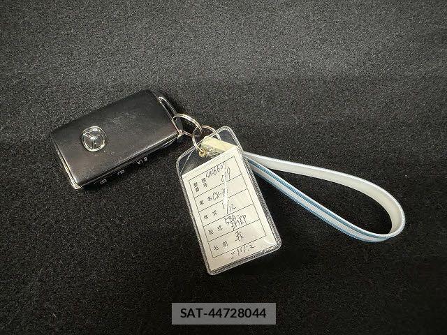Mazda CX-30 2019-12 8207124-17