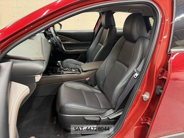 Mazda CX-30 2019-12 8207124-8