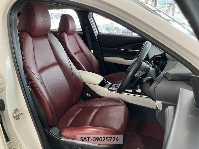 Mazda CX-30 2021-01 8229470-7