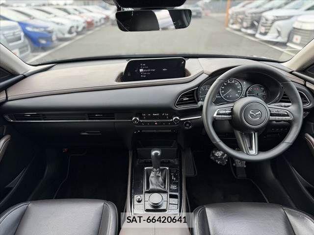 Mazda CX-30 2022-01 8229468-1