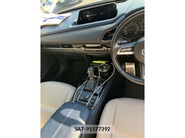 Mazda CX-30 2022-03 8229469-16