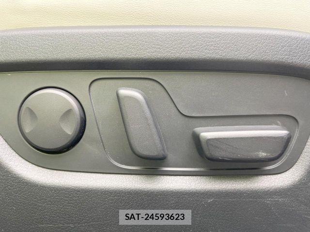 Mazda CX-30 2020-02 8244965-6