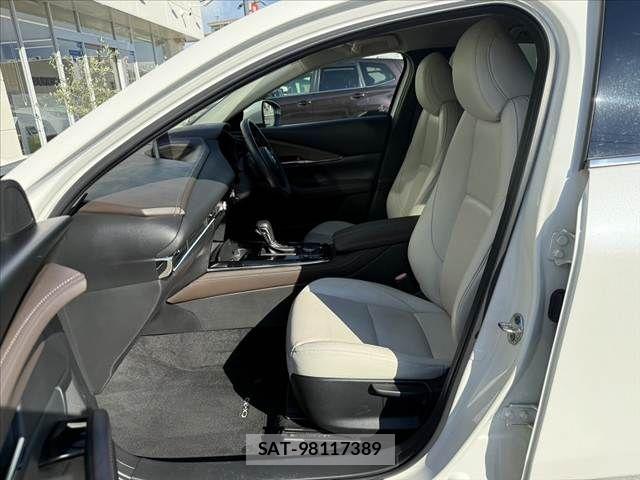 Mazda CX-30 2020-03 8244958-16