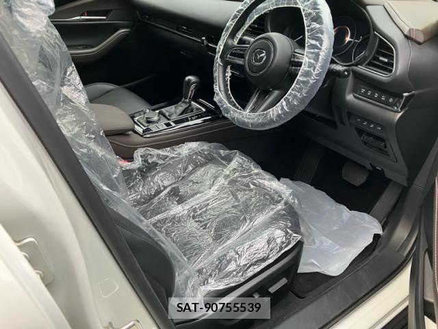 Mazda CX-30 2021-01 8244963-15