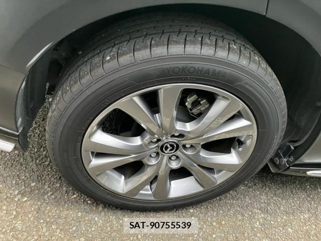 Mazda CX-30 2021-01 8244963-8