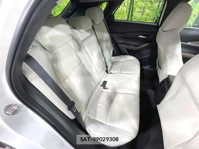 Mazda CX-30 2019-11 8244960-8