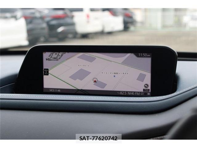 Mazda CX-30 2024-10 8244959-2