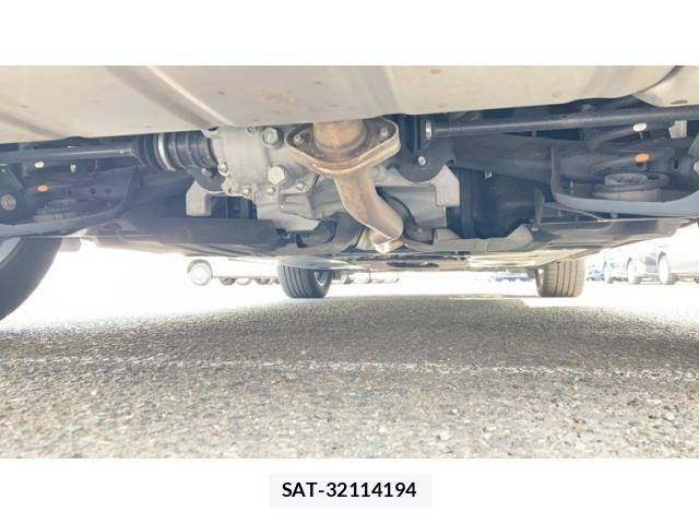 Mazda CX-30 2022-03 8314024-25