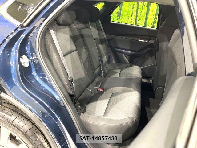 Mazda CX-30 2020-09 8314027-9